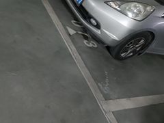 -丽丰购物中心·停车场