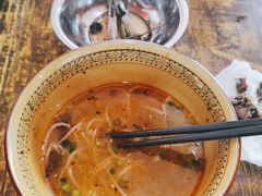 -正宗李家土鸡米线店