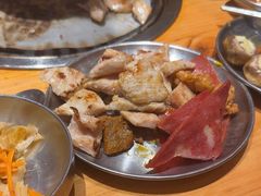 -极简·炭火烤肉主题餐厅·龙虾烧烤·烤羊排(宝龙店)