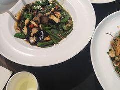 -香山湖家家宴(中山陵店)