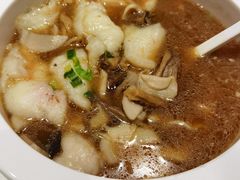 鹿茸菌菇巴沙鱼-渝是乎酸菜鱼·川渝小炒(新世界百货望京店)