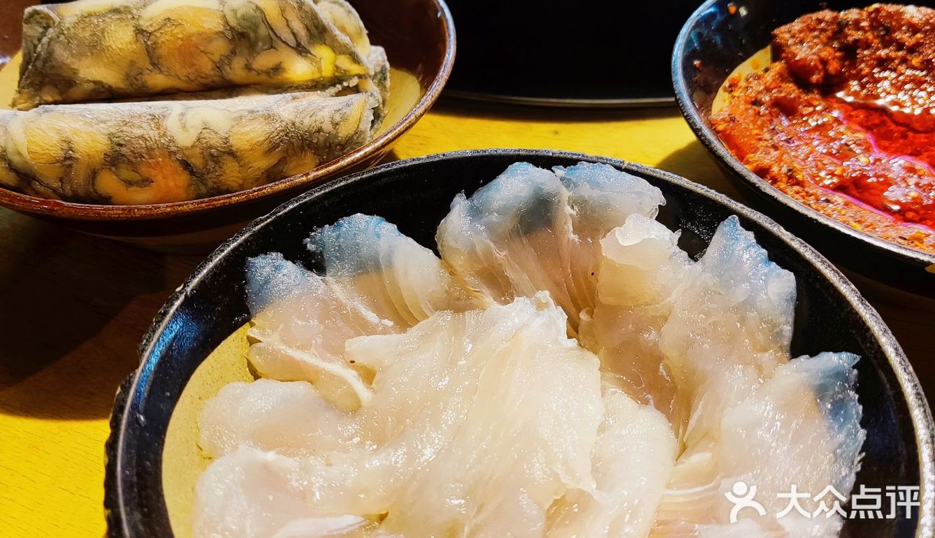 亲民的市井火锅，免费吃食就快饱了❗️