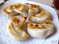 一碟5个的鸡汁锅贴-渝乡人家(和平里店)