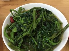 -雷祖芳老妈蹄花店