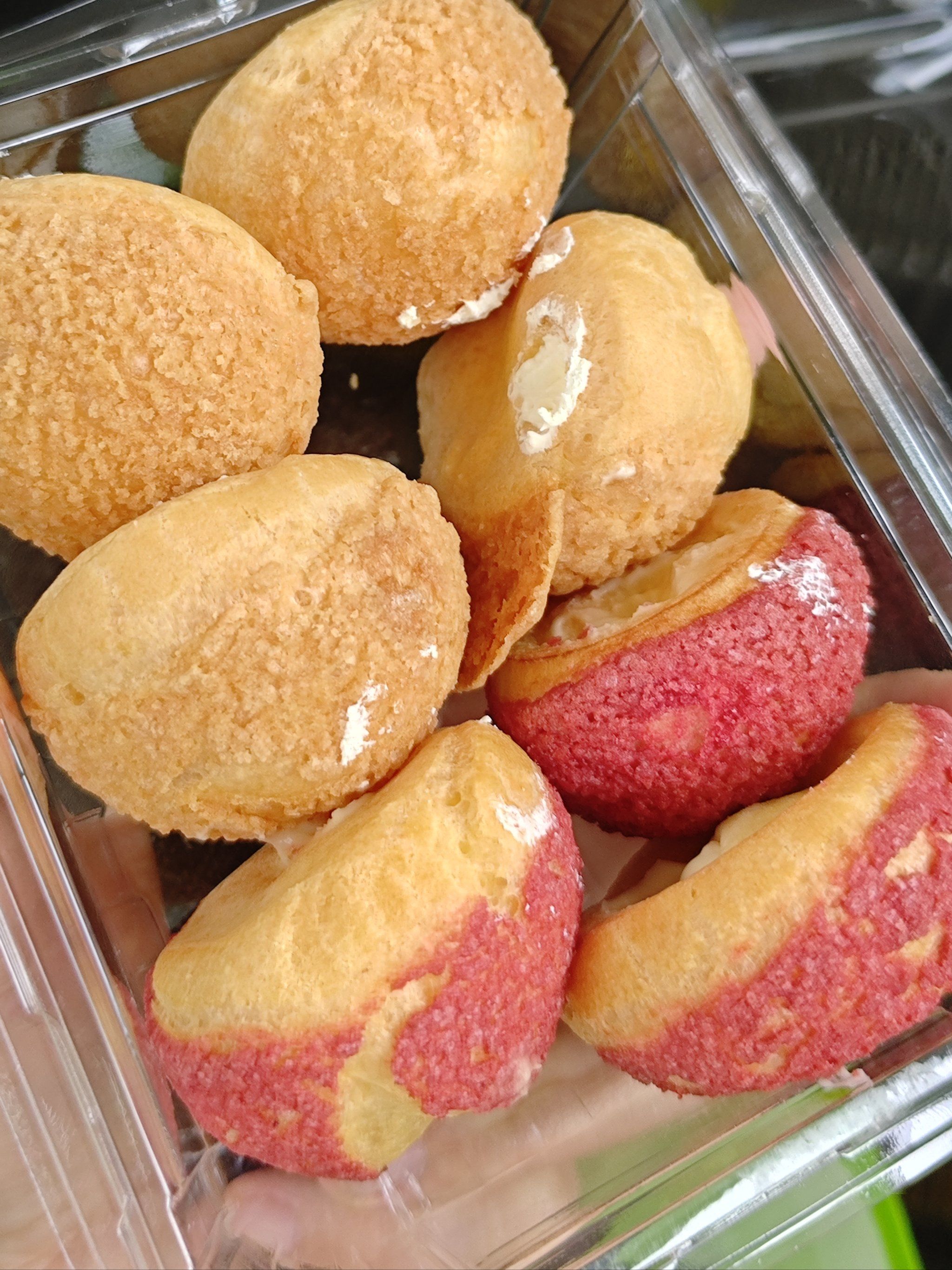 5毛钱四个的大泡芙太香了