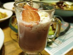 草莓奶昔-胡桃里音乐酒馆(四道口店)