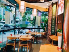 -裕记烧腊连锁餐饮(国商分店)