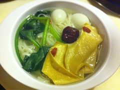 生日面-滇釜火锅·能喝汤的火锅(车公庄店)