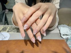 -艾珂·美甲美睫