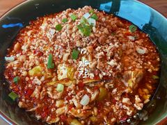 -先启半步颠小酒馆(白麓里店)