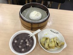 蟹黄汤包-蒋家桥饺面店(东关街店)