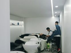 -MOVAN  HAIR莫凡匠人发型屋