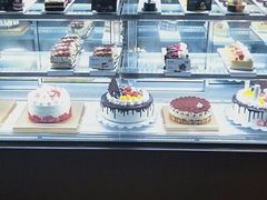 面包甜点陈列柜-红跑车HPCBAKERY(汉商店)