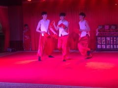 -关东情主题文化演艺餐厅