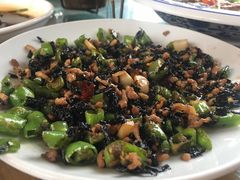 -芦茨金富饭庄·25年老字号·专做稻草鸡