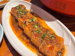 -菌自由丨野生菌火锅特色庭院餐厅(丽江古城店)