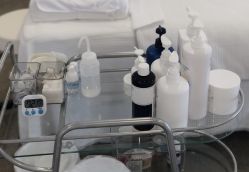 -JNK皮肤管理中心