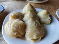 油塔子-维吾尔餐厅(宜山路店)