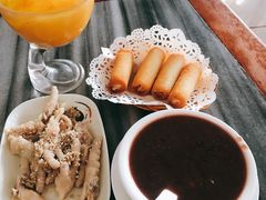 沙姜鸡脚-黄师奶甜品店