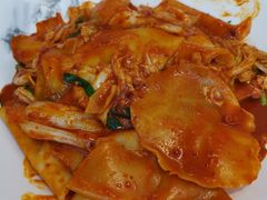 辣白菜炒饺子皮-陈聚德炒牛肉(樱花二路店)