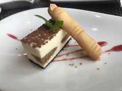 -景月阁空中食府(希尔顿酒店)