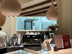 -VERIE BAKEHOUSE
