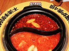 番茄牛油鸳鸯锅-牛小嫩串串火锅(老国贸总店)