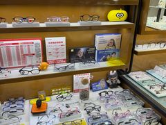 -罗伯特眼镜·蔡司官方授权(罗湖国贸店)