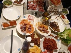 -爱客得牛排海鲜烤肉·火锅自助(春熙路黑金好店)