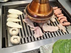 -臻牛烤肉