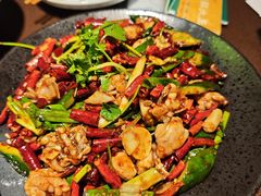 -曼听小寨海鲜烧烤·大连辣炒大王(盖州街店)