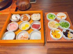 -良米山·云南野生菌过桥米线(上海首店)