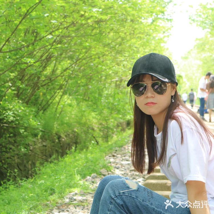 南京的爱情隧道，顾名思义，所以特别推荐情侣一起去游玩