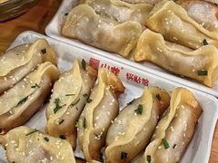 牛肉鍋貼-小姜锅贴(凤凰街店)