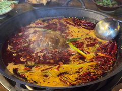 -黄潇洒老火锅(九眼桥宏济巷店)