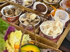 -菌自由丨野生菌火锅特色庭院餐厅(丽江古城店)