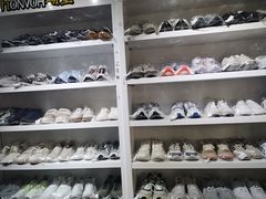 -翰皇直营洗衣洗鞋(望京鹿港店)