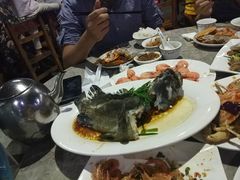 -四川小胡子海鲜(丁村万人海鲜广场店)