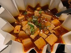 -穹六人间 people 6(岳阳路店)