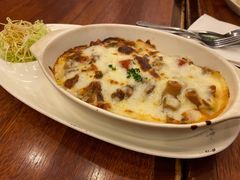 菌菇粒黑椒牛肉酱芝士烤饭-玛格萝妮比萨屋(四平店)
