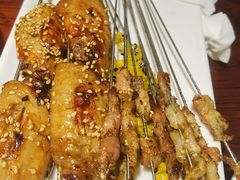 -三个大叔烤羊肉串·歌手驻唱·碳烤鲜肉(西三旗店)