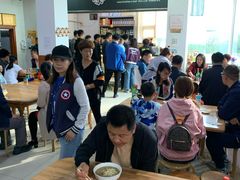 大堂-十二忠手拉面(中华路店)
