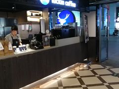 -瑞幸咖啡(东直门枢纽店)