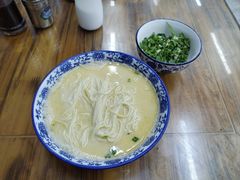 -雪琴面馆富安特色鱼汤面(城中花园店)