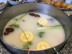 -江小渔鲜鱼火锅(西二道街店)