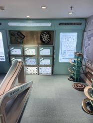 -MINI MARS 脚下的城市乐园·餐饮·派对(静安江宁店)