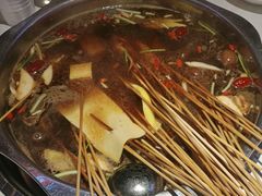 -佰人王串串香火锅(洋珠巷店)
