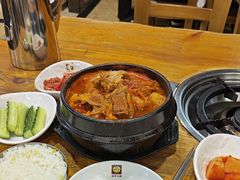 -喇喇排骨火锅·传统韩式脊骨汤(望京西园总店)