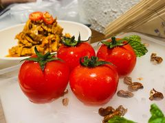 番茄脆菇沙拉-小大董·烤鸭(王府井apm店)