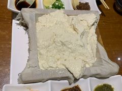 一块豆腐-95号酱骨·一块豆腐(展春园西路店)